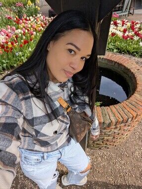 Meet your Posher, Empress